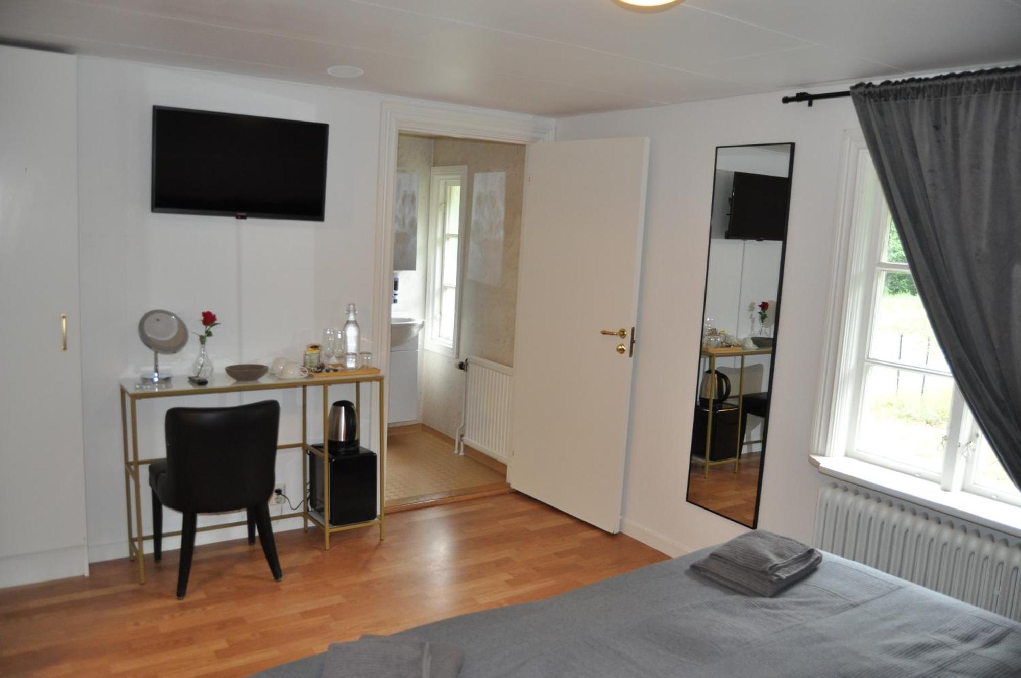 Langstorp 200 Gaesthem I Hoeoer Vaenster Ngoại thất bức ảnh