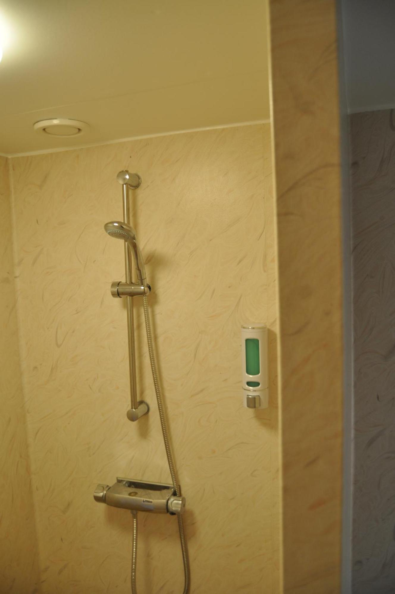 Langstorp 200 Gaesthem I Hoeoer Vaenster Ngoại thất bức ảnh