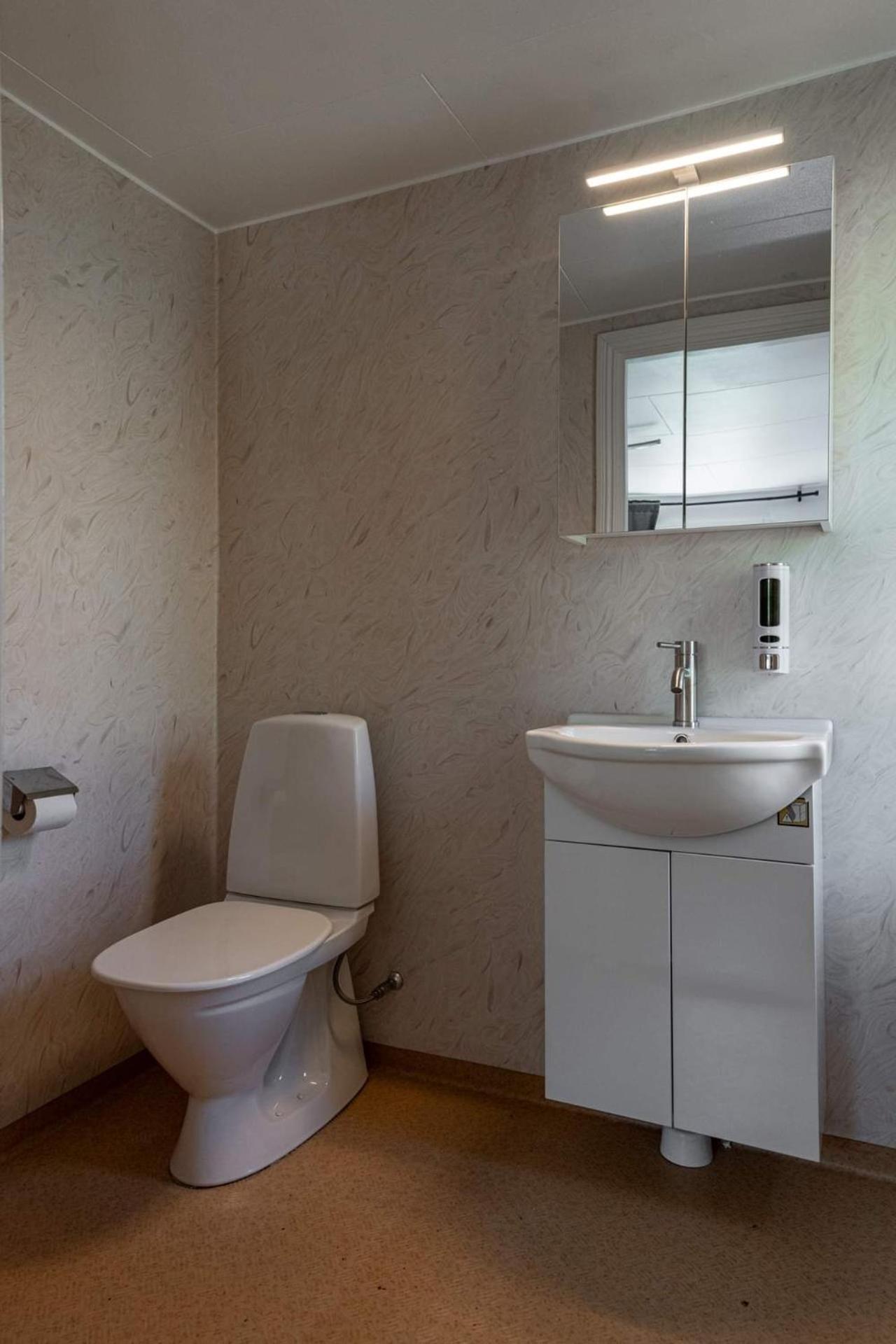 Langstorp 200 Gaesthem I Hoeoer Vaenster Ngoại thất bức ảnh