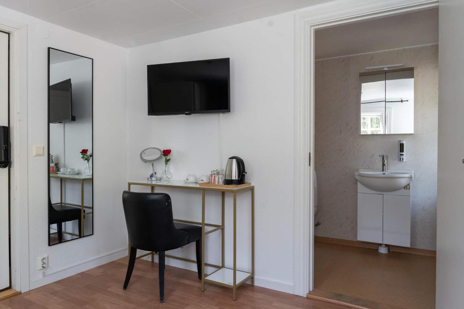 Langstorp 200 Gaesthem I Hoeoer Vaenster Ngoại thất bức ảnh